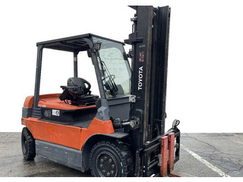 Električni viljuškar TOYOTA