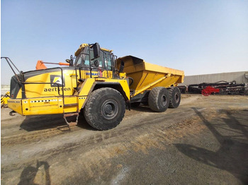 Zglobni kiper Komatsu HM400-3R (4 pcs available in Abu Dhabi): slika 3