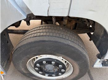 Kamion sa golom šasijom i zatvorenom kabinom Mercedes-Benz Actros MP 2  2532 6x2: slika 5