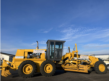 Grejder KOMATSU GD530A mit 5-Zahn-Heckaufreisser: slika 4 Grejder KOMATSU GD530A mit 5-Zahn-Heckaufreisser: slika 4