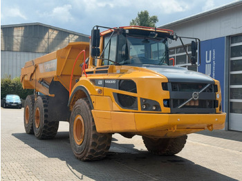Zglobni kiper VOLVO A25G