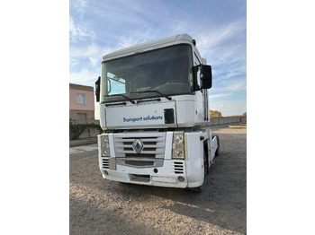 Tegljač RENAULT Magnum 440