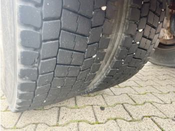 Kamion sa golom šasijom i zatvorenom kabinom 190 AD 35 4x2 190 AD 35 4x2: slika 5