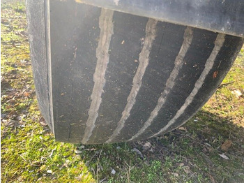 Plato poluprikolica Lag - LAG: slika 2