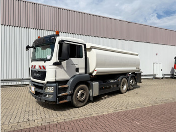 Kamion cisterna MAN TGS 26.400