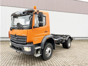Kamion sa golom šasijom i zatvorenom kabinom MERCEDES-BENZ Atego 1630