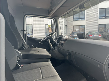 Interior photo 2: Istovarivač Mercedes-Benz Atego 818/23 K 4x2 Atego 818/23 K 4x2, 2x AHK, Meiller-Kipper, mehrfach Vorhanden! Interior photo 2: Istovarivač Mercedes-Benz Atego 818/23 K 4x2 Atego 818/23 K 4x2, 2x AHK, Meiller-Kipper, mehrfach Vorhanden!