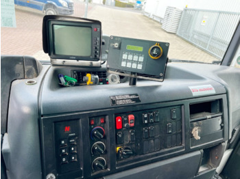 Kamion za smeće za prevoz smeća Mercedes-Benz Econic 2633 L/NLA 6x2/4 Econic 2633 L/NLA 6x2/4, Lenkachse, Sperrmüllwagen ca. 23,9m³: slika 5 Kamion za smeće za prevoz smeća Mercedes-Benz Econic 2633 L/NLA 6x2/4 Econic 2633 L/NLA 6x2/4, Lenkachse, Sperrmüllwagen ca. 23,9m³: slika 5