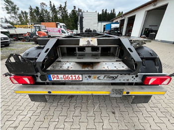 Poluprikolica za prevoz kontejnera/ Poluprikolica sa promenjivim sandukom Fliegl Tank Container Chassis 20ft ADR: slika 4 Poluprikolica za prevoz kontejnera/ Poluprikolica sa promenjivim sandukom Fliegl Tank Container Chassis 20ft ADR: slika 4