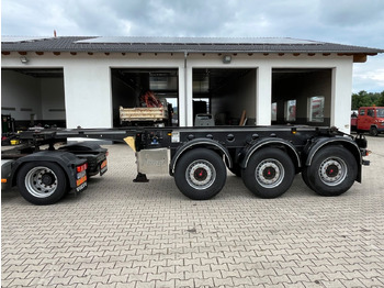 Poluprikolica za prevoz kontejnera/ Poluprikolica sa promenjivim sandukom Fliegl Tank Container Chassis 20ft ADR: slika 2 Poluprikolica za prevoz kontejnera/ Poluprikolica sa promenjivim sandukom Fliegl Tank Container Chassis 20ft ADR: slika 2