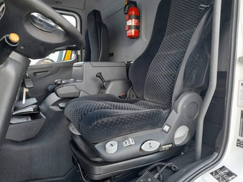 Kamion sa zatvorenim sandukom Mercedes-Benz Atego: slika 4