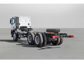 Kamion sa golom šasijom i zatvorenom kabinom Iveco T-WAY AD380T47H 6x4 R24 Tyres Chassis - Barcelona Stock: slika 2 Kamion sa golom šasijom i zatvorenom kabinom Iveco T-WAY AD380T47H 6x4 R24 Tyres Chassis - Barcelona Stock: slika 2