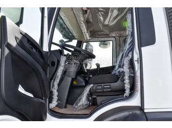 Kamion sa golom šasijom i zatvorenom kabinom Iveco T-WAY AD380T47H 6x4 R24 Tyres Chassis - Barcelona Stock: slika 4 Kamion sa golom šasijom i zatvorenom kabinom Iveco T-WAY AD380T47H 6x4 R24 Tyres Chassis - Barcelona Stock: slika 4