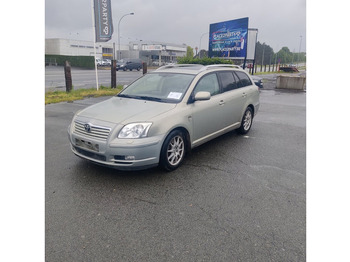 Automobil Toyota Avensis: slika 3