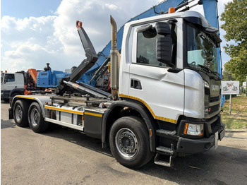 Kamion sa hidrauličnom kukom SCANIA G 450