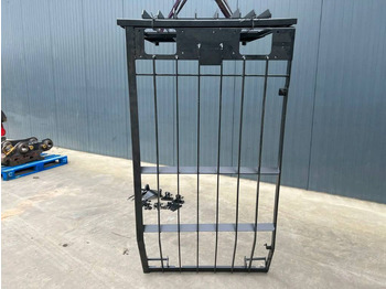 Kabina i enterijer CATERPILLAR