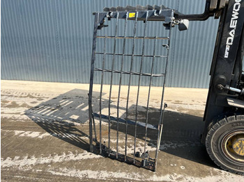 Kabina i enterijer CATERPILLAR