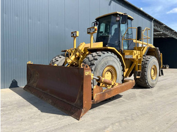 Buldožer CATERPILLAR