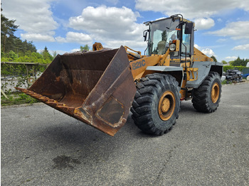 Utovarivač točkaš CASE