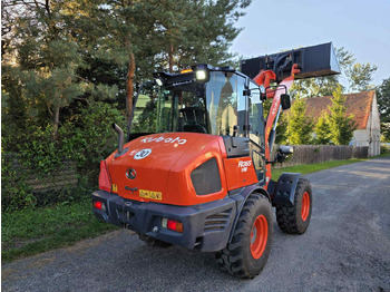 Utovarivač točkaš KUBOTA R065
