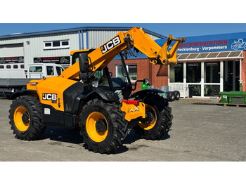 Utovarivač JCB