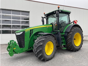 Traktor JOHN DEERE 8R Series