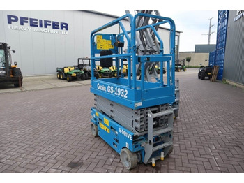 Lift u obliku makaza Genie GS1932 E-Drive Several In Stock, 8m Working Height: slika 3