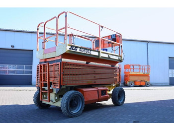 Lift u obliku makaza JLG 4069LE Electric, 14.2m Working Height, 360kg Capac: slika 2 Lift u obliku makaza JLG 4069LE Electric, 14.2m Working Height, 360kg Capac: slika 2