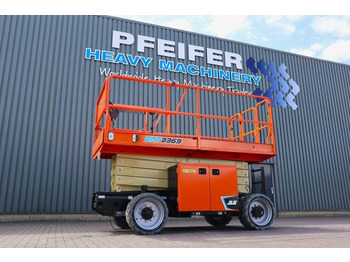 Lift u obliku makaza JLG