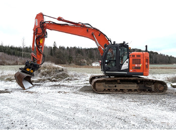 Bager HITACHI ZX225USLC-6