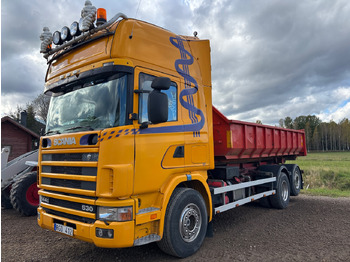 Kamion sa hidrauličnom kukom SCANIA R144