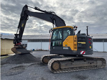 Bager VOLVO ECR235EL