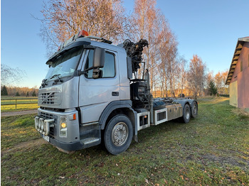 Kamion sa hidrauličnom kukom VOLVO FM12