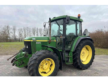 Traktor JOHN DEERE 6310