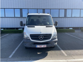 Dostavno vozilo s ravnom platformom MERCEDES-BENZ Sprinter 516