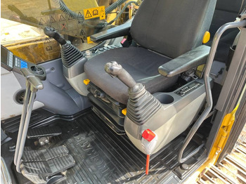 Bager guseničar Komatsu PC 210 LC-8: slika 5