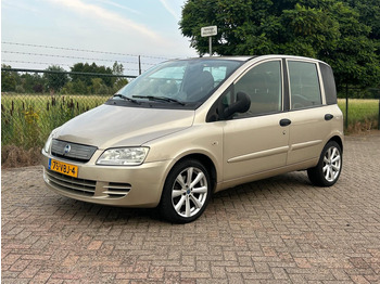 Mali kombi FIAT
