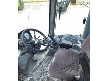 Utovarivač točkaš NEW HOLLAND W270