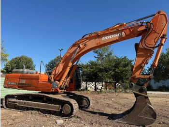 Bager guseničar DOOSAN DX420