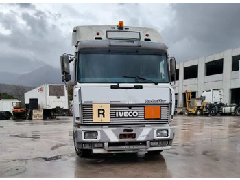 Tegljač IVECO