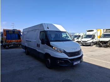 Putnički kombi IVECO Daily 35s16