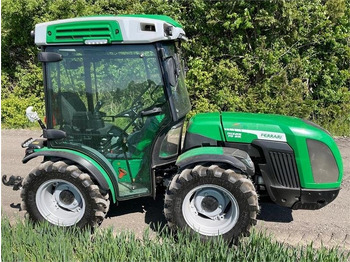Traktor FERRARI