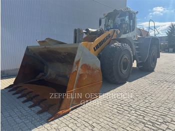 Utovarivač točkaš LIEBHERR L 586