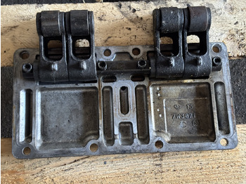 Motor i delovi za Poljoprivredna mašina CAT Caterpillar  C9 7W-3871: POKRYWA BOCZNA  7W3871 342-4977: slika 2