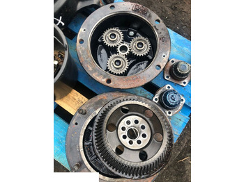 Pogonski reduktor JCB