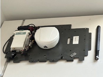 Sistem za navigaciju za Poljoprivredna mašina System nawigacyjny do Valtra Fendt Vario guide RTK Novatel: slika 2