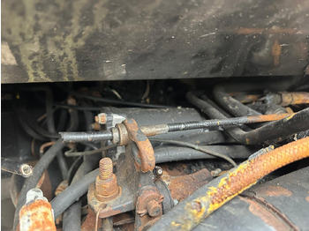 Traktor Valtra 8150 8150-4 - cała na części: slika 5 Traktor Valtra 8150 8150-4 - cała na części: slika 5