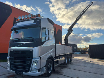 Kamion sa tovarnim sandukom VOLVO FH 540