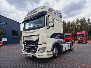 Tegljač DAF XF 106 460