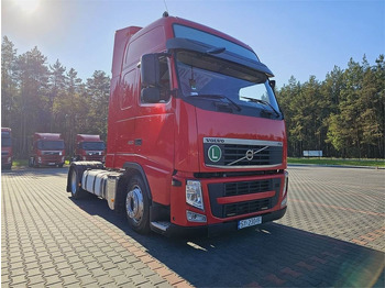 Tegljač VOLVO FH13